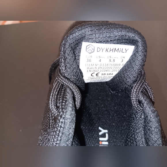 Black Athletic Men's Shoes Size 4 Unisex Womens 5.5 New - Picture 8 of 8